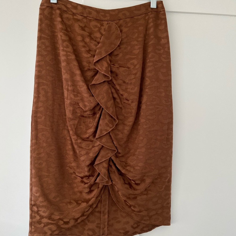 🐾 Zara Leopard print brown skirt with ruffles